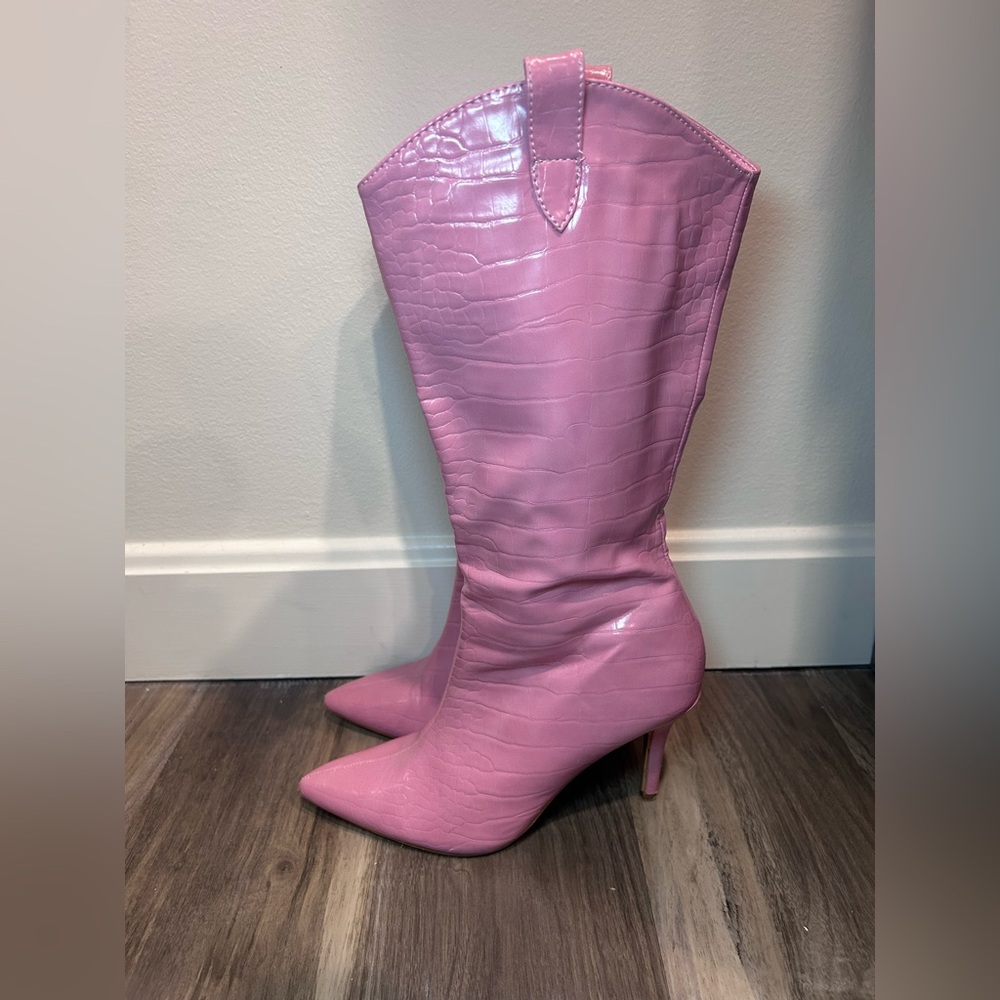 Pink Cowboy Boots Size 7